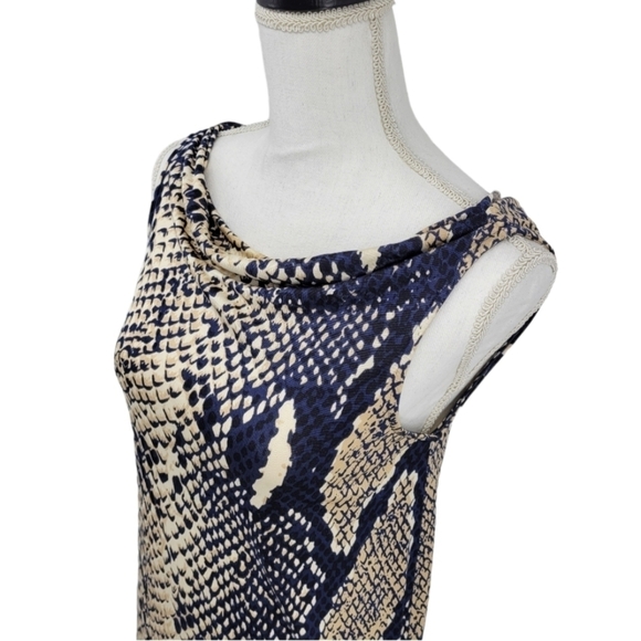 Diane von Furstenberg 100% Silk Blue and Tan Snakeskin Dress Size 2 - Picture 6 of 13